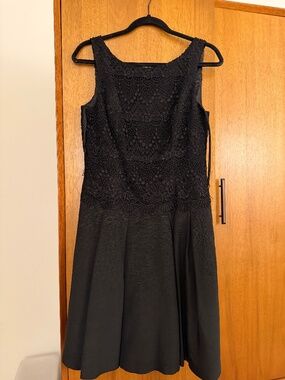 White House Black Market black dress size 8
